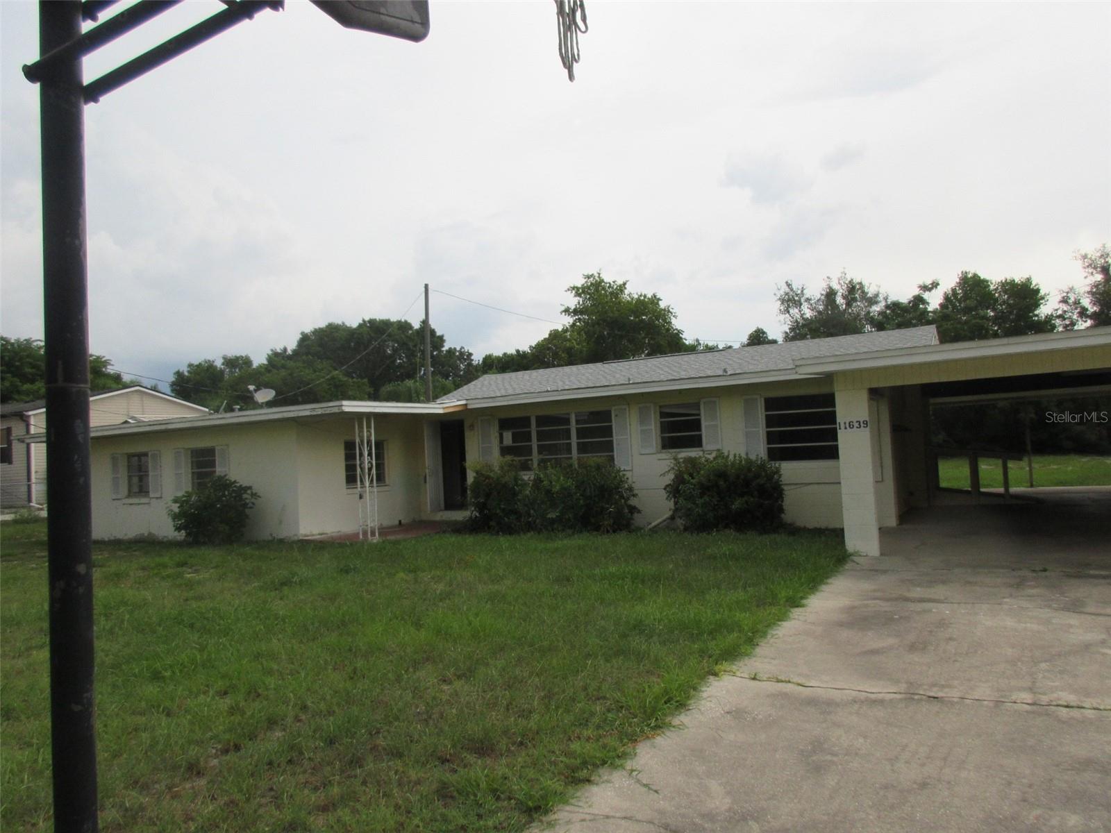 11639 Huggins St Property Photo 1