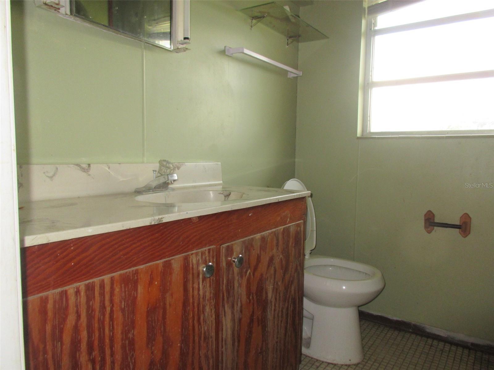 11639 Huggins St Property Photo 5