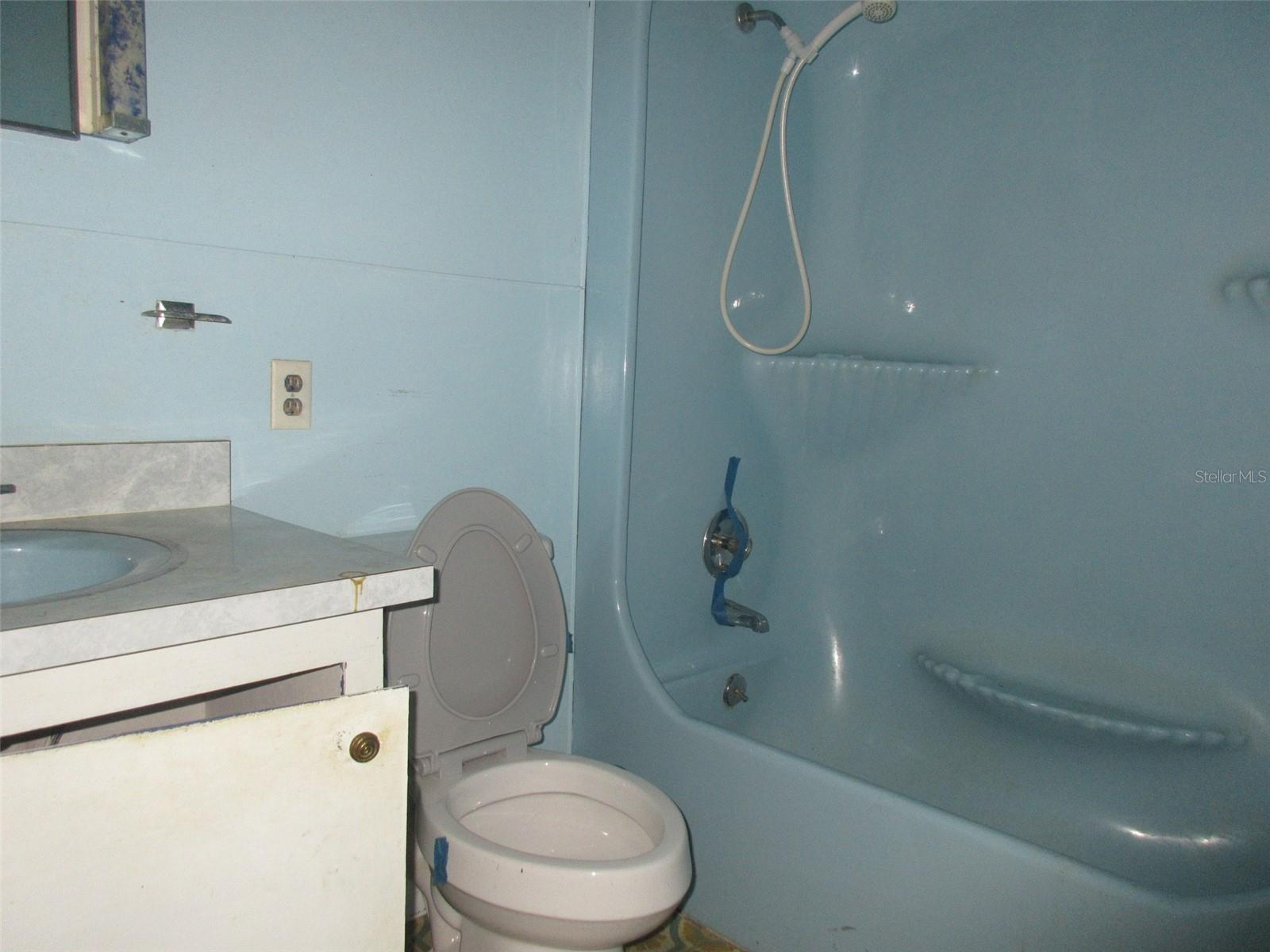 11639 Huggins St Property Photo 7