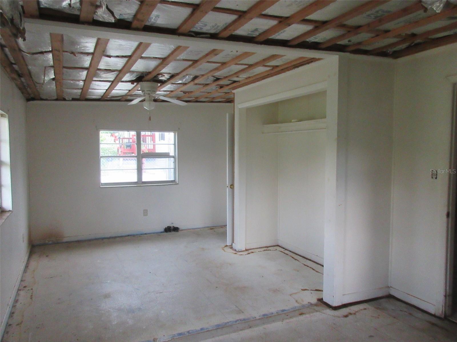 11639 Huggins St Property Photo 9