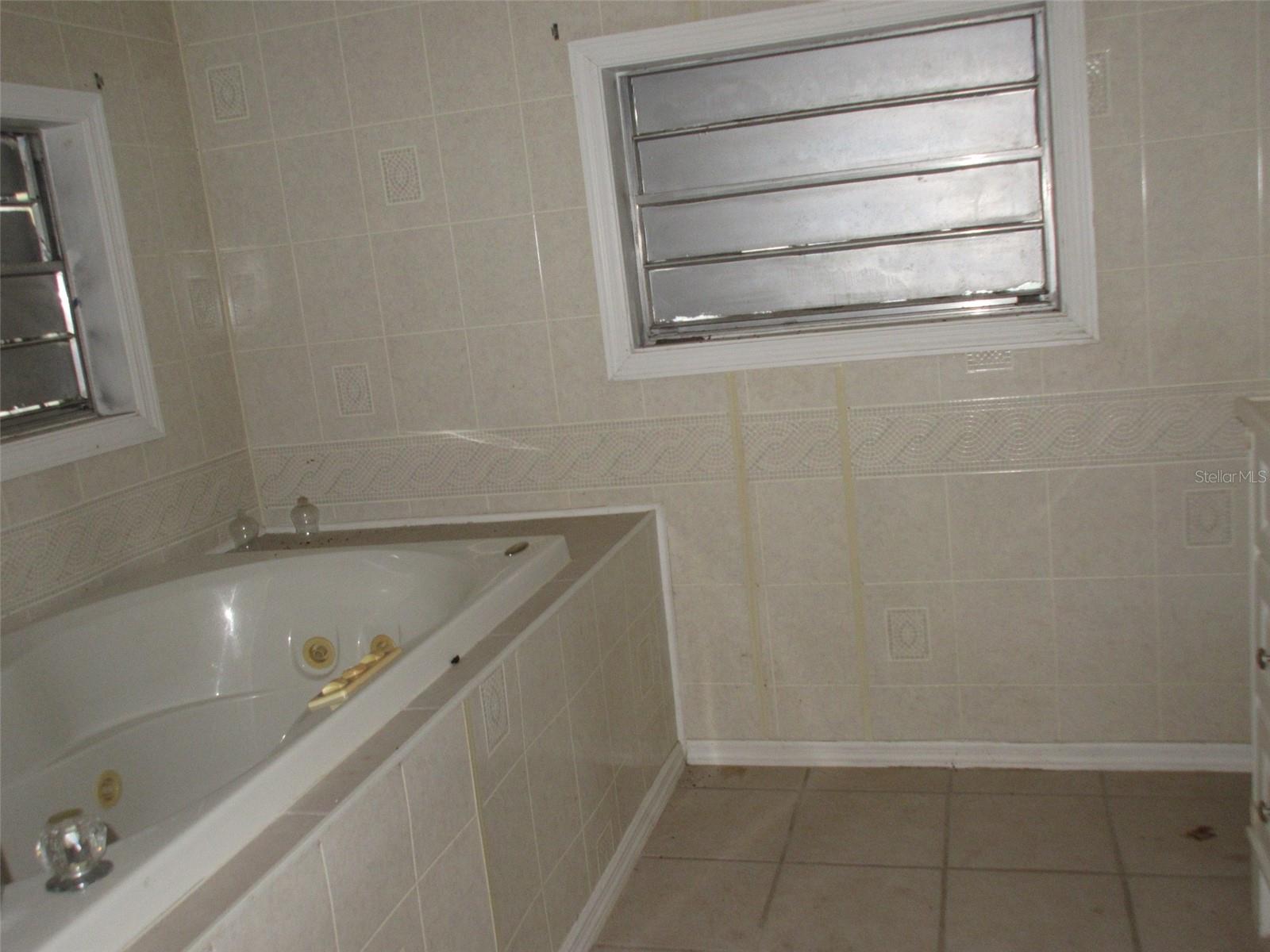 11639 Huggins St Property Photo 12