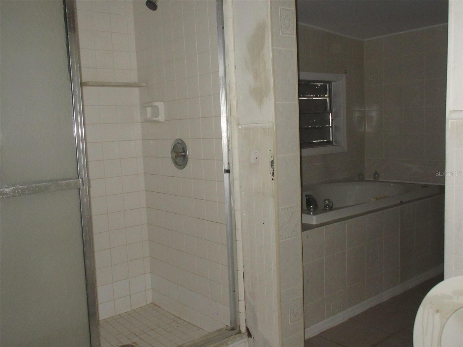 11639 Huggins St Property Photo 13