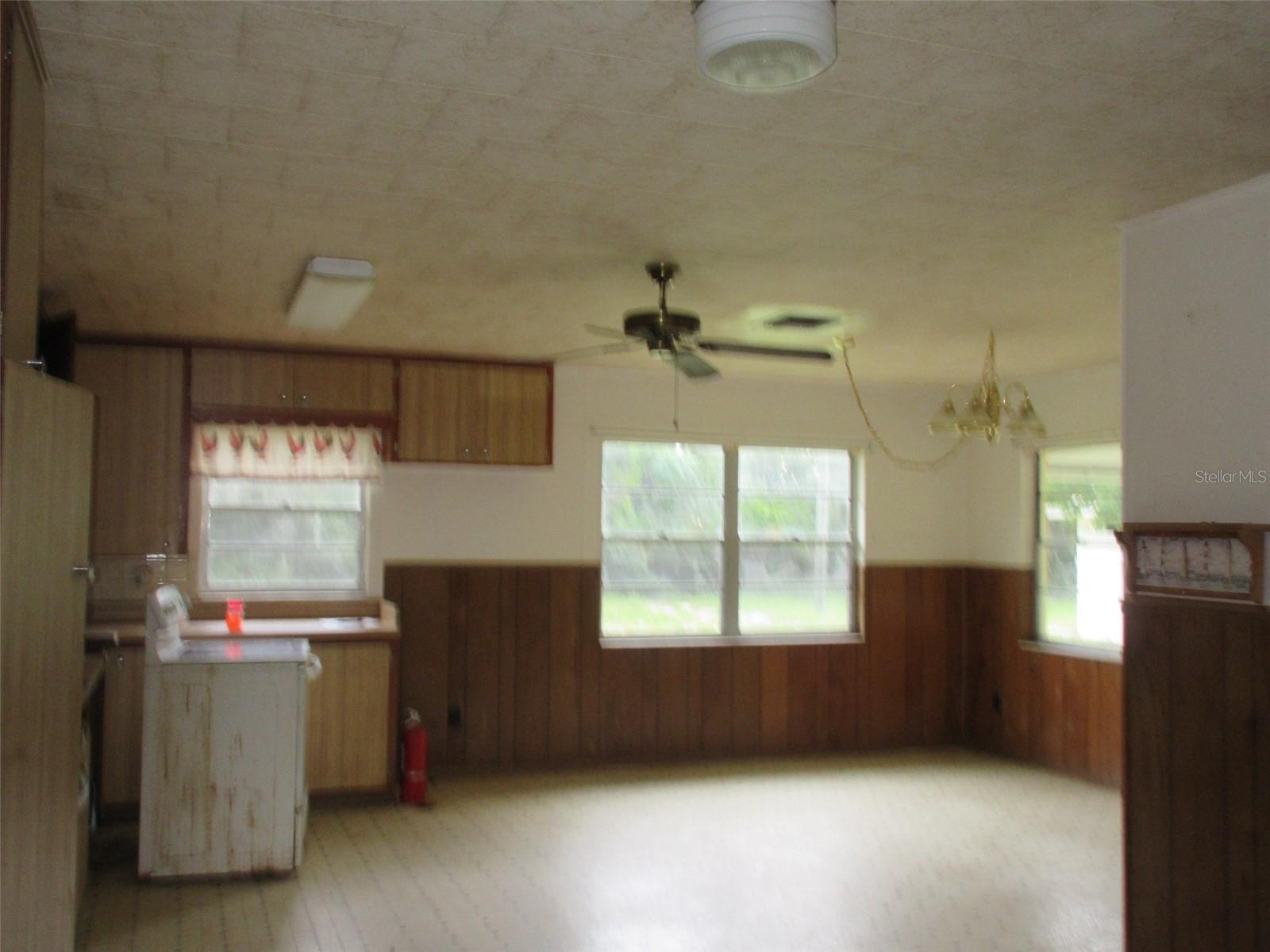 11639 Huggins St Property Photo 14
