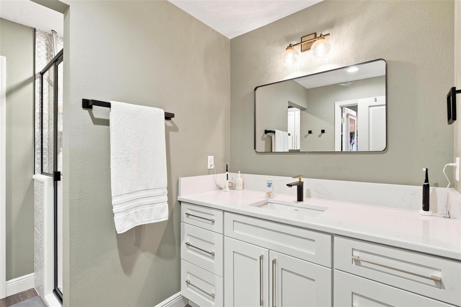 5240 Royal Oak Dr Property Photo 34