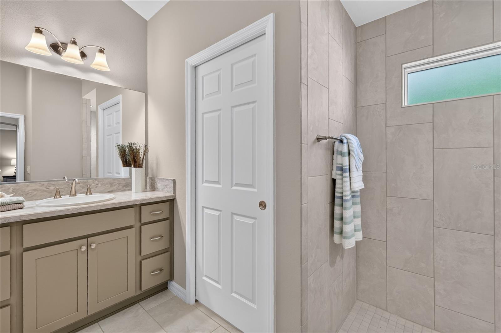5825 Flint Loop Property Photo 29