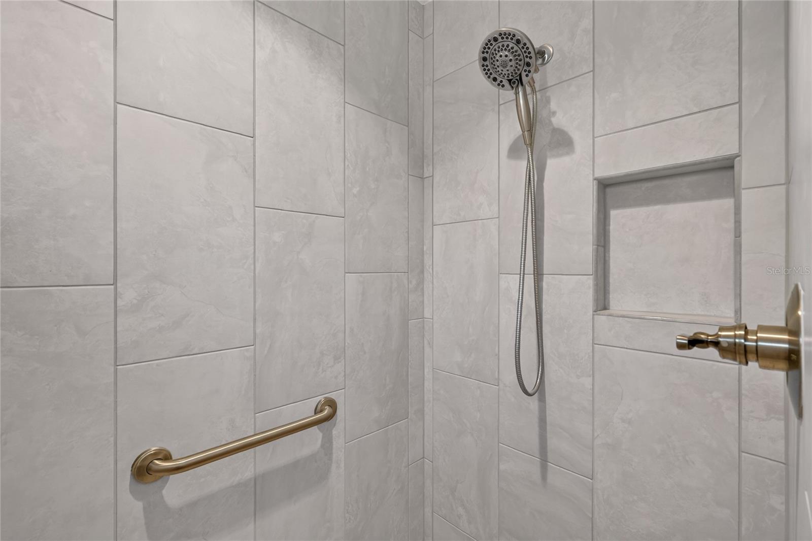 5825 Flint Loop Property Photo 30