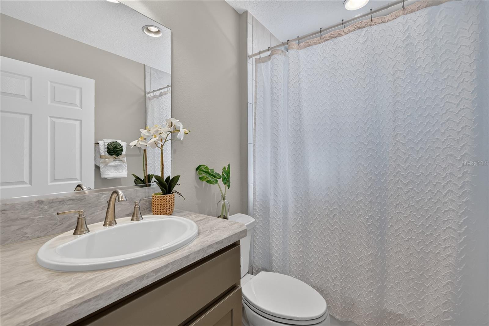 5825 Flint Loop Property Photo 34