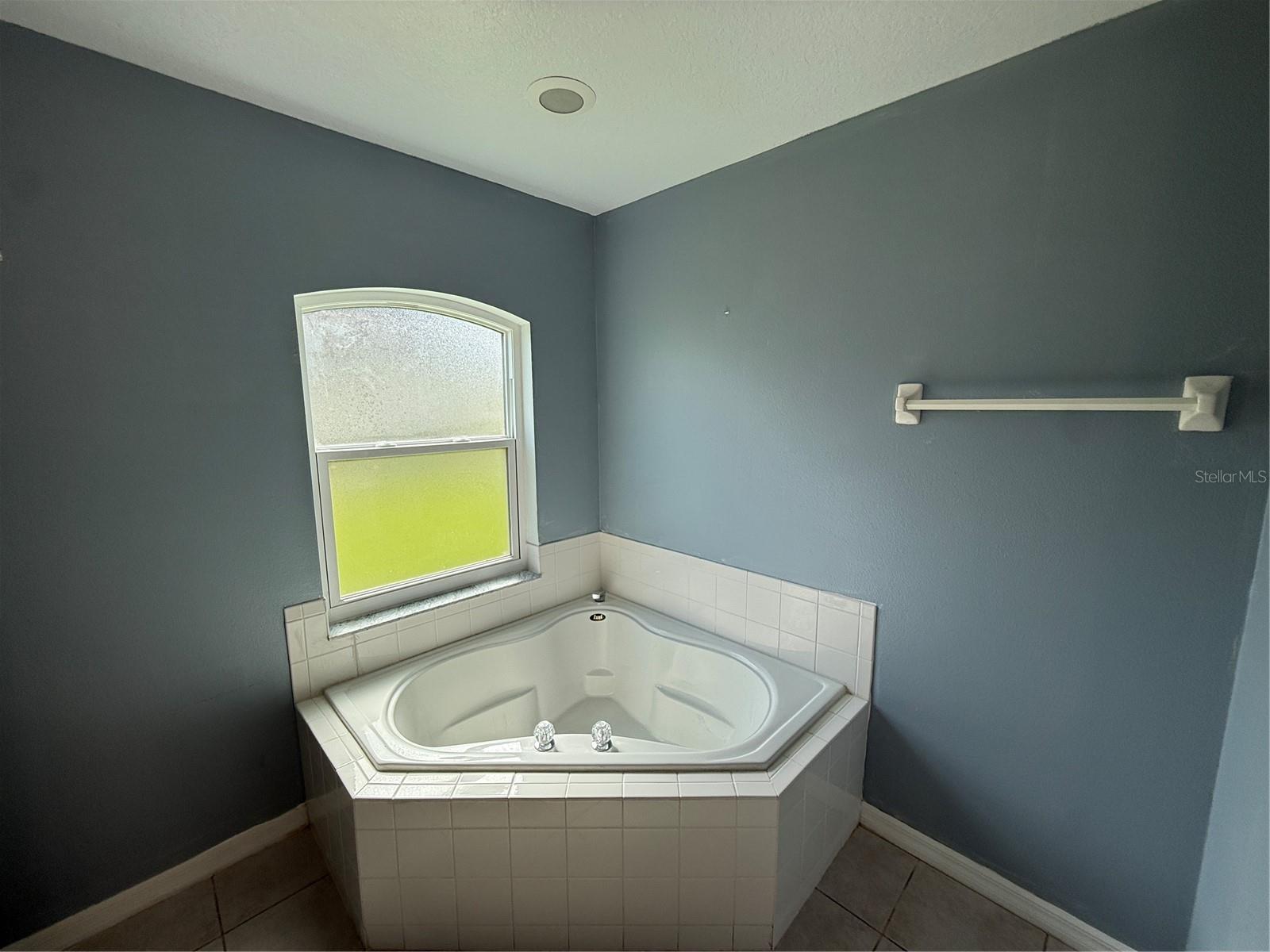 8927 Courtyard Ln Property Photo 13