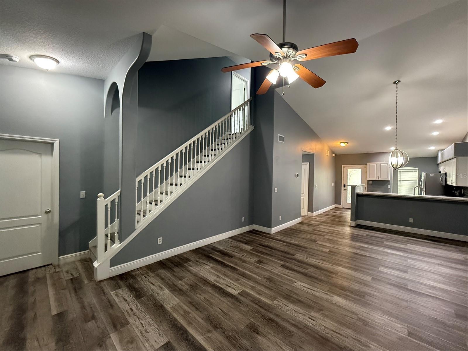8927 Courtyard Ln Property Photo 15