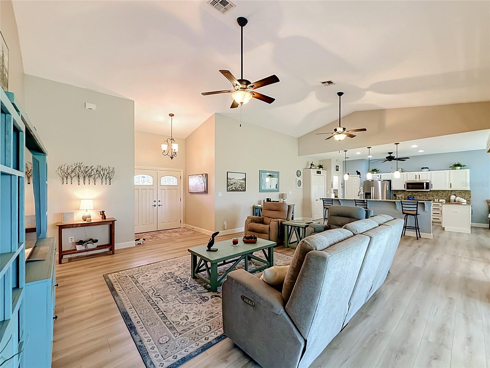 25543 Maurepas Ln Property Photo 6
