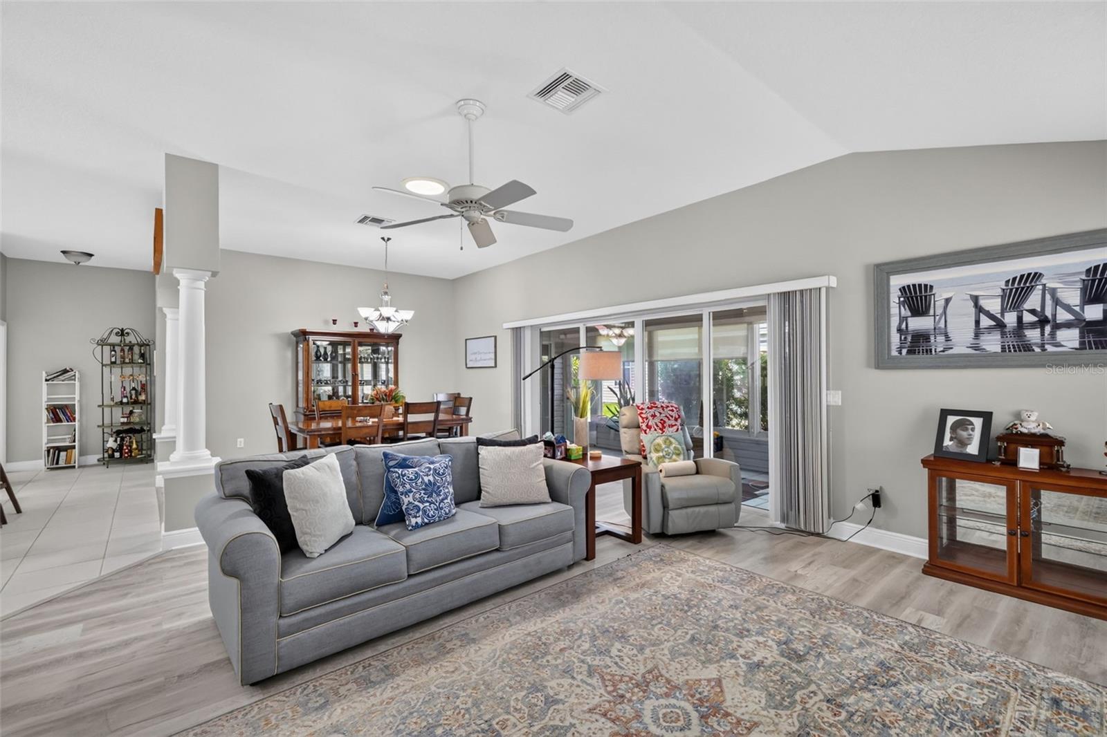 2761 Persimmon Loop Property Photo 7
