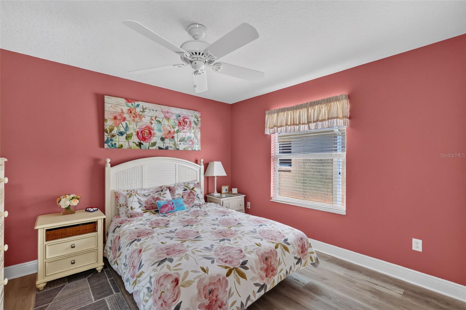 2761 Persimmon Loop Property Photo 18