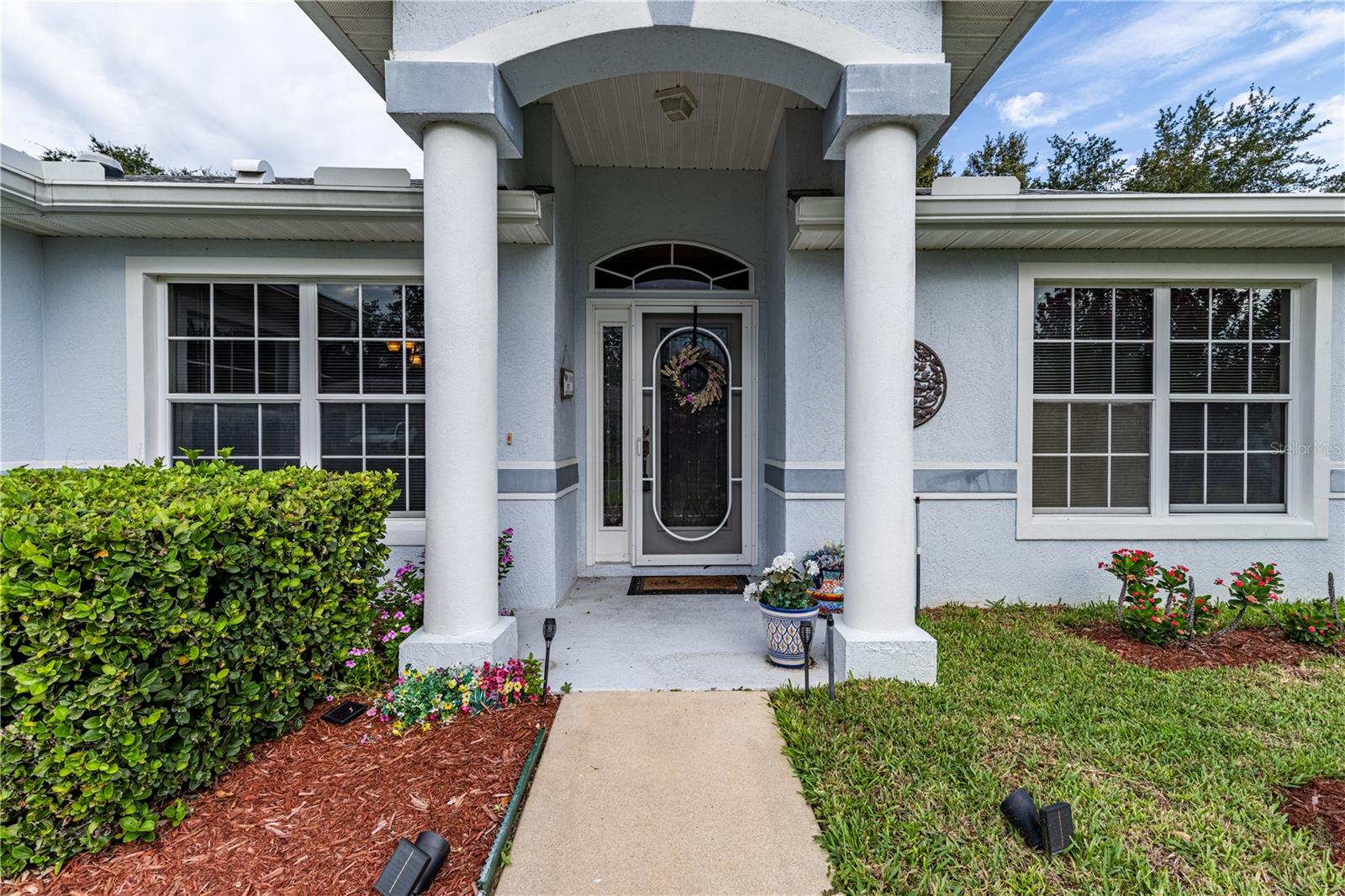 5154 Indian Ocean Loop Property Photo 4