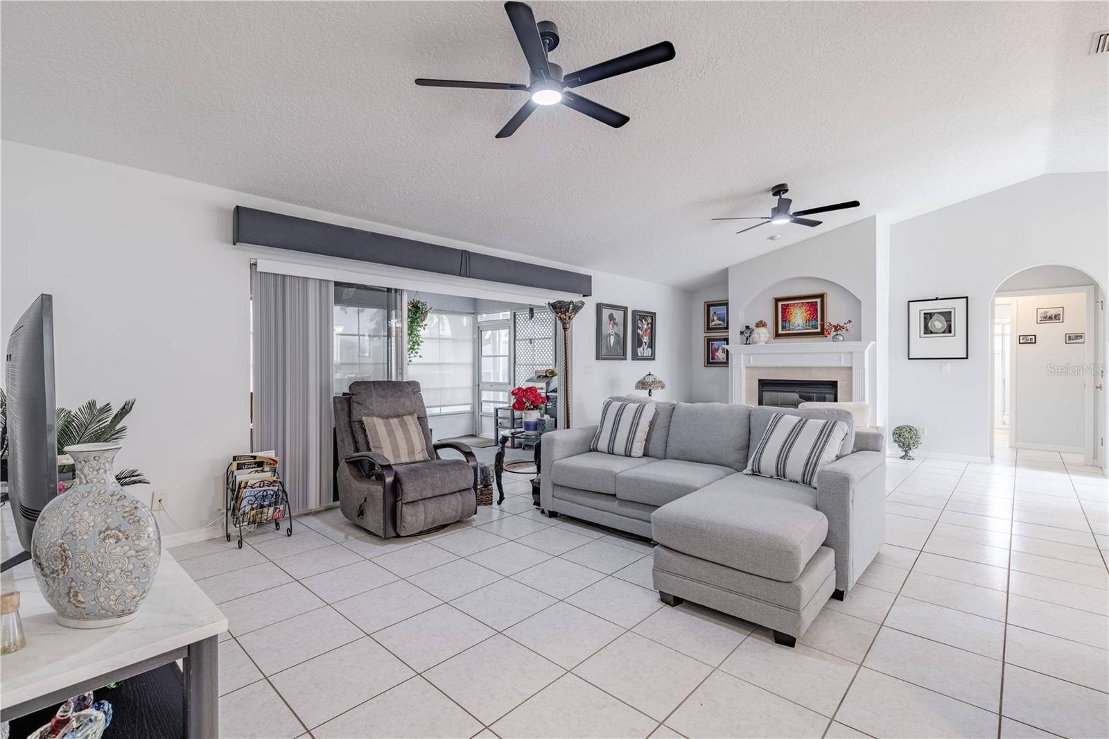 5154 Indian Ocean Loop Property Photo 9
