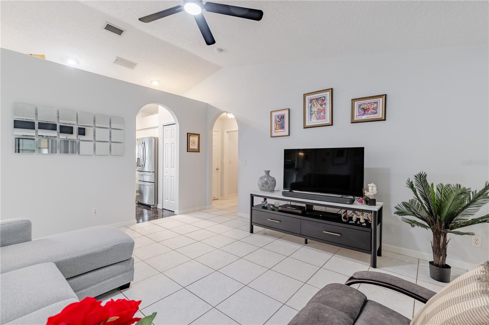 5154 Indian Ocean Loop Property Photo 11