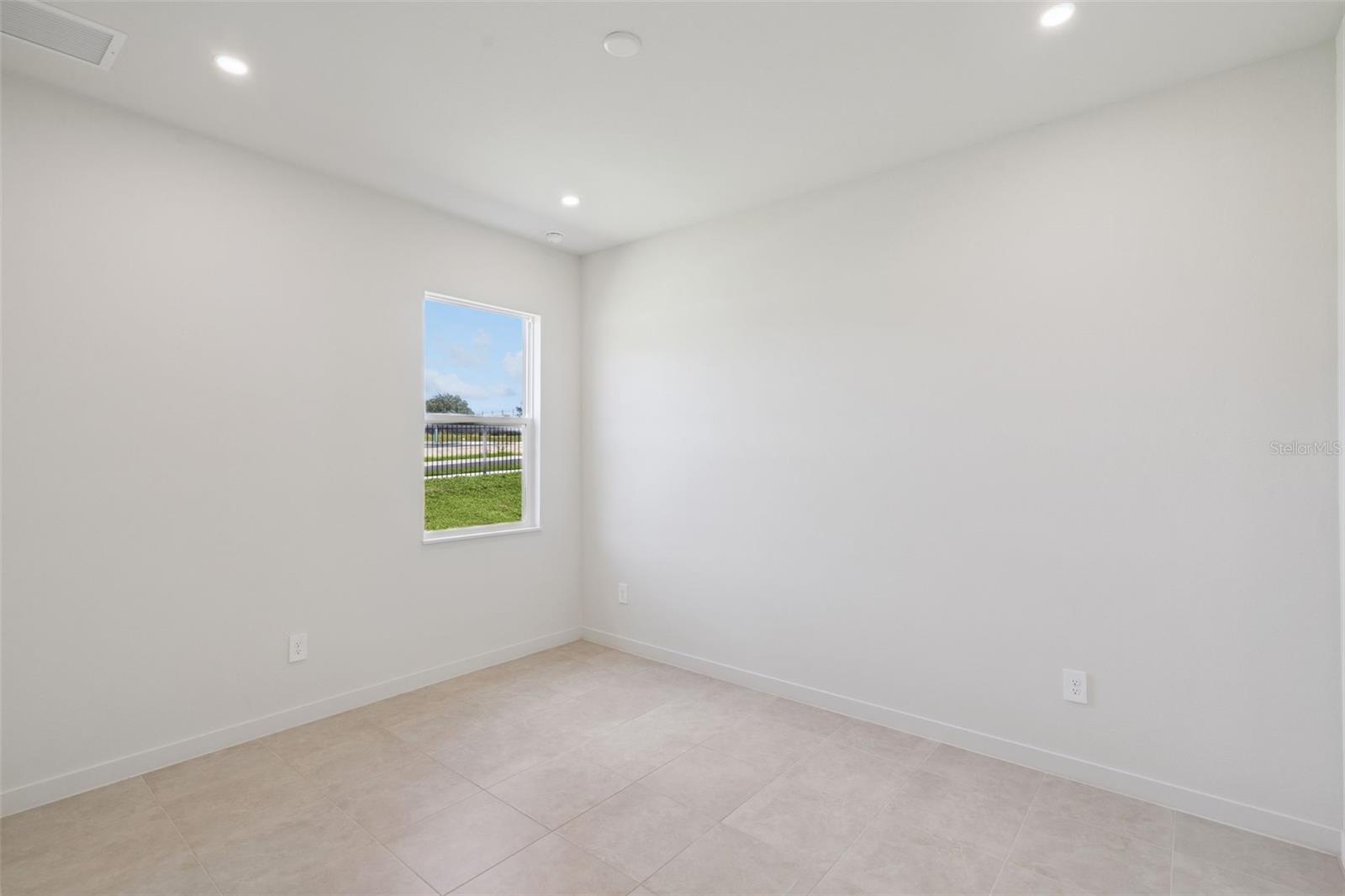 419 Skyfield Ct Property Photo 16
