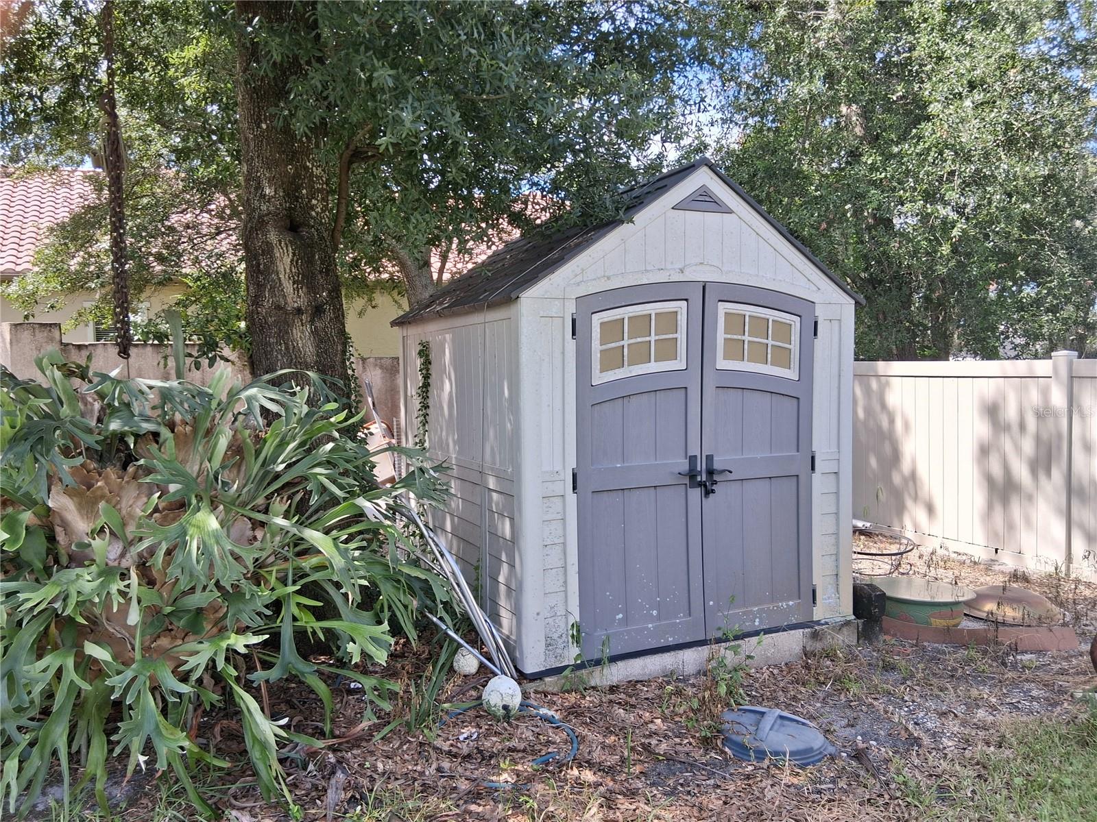 400 W Orange St Property Photo 8