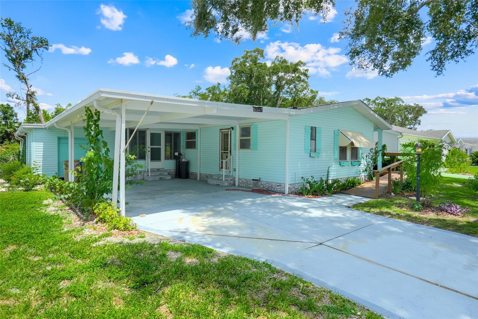 5047 El Destino Dr Property Photo 3