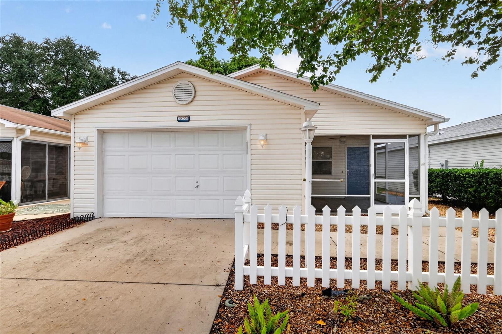 1606 Campos Dr Property Photo 1