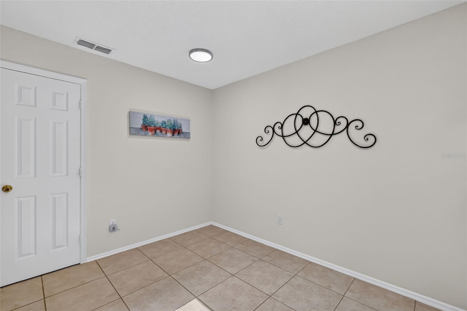 1606 Campos Dr Property Photo 18