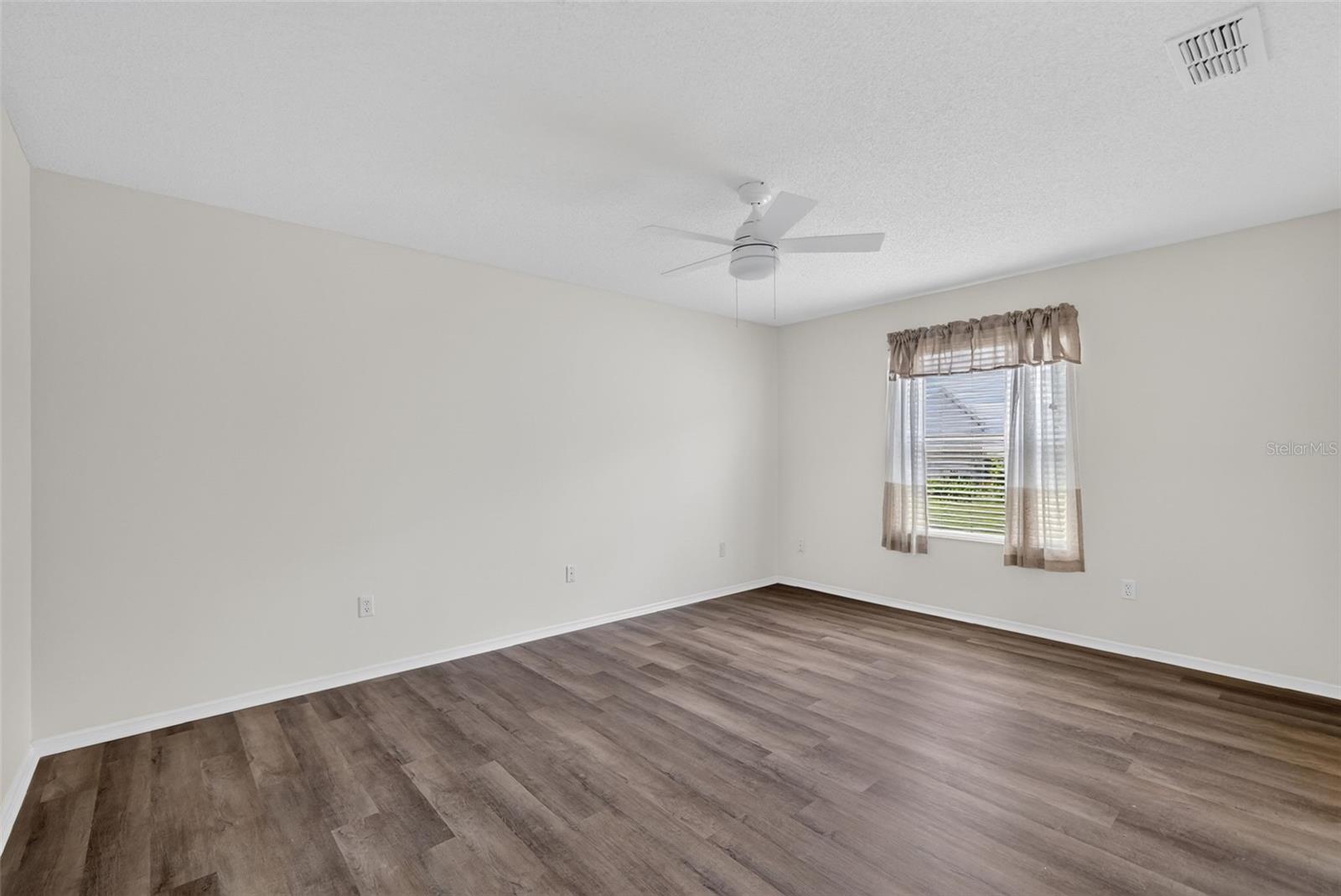 1606 Campos Dr Property Photo 19