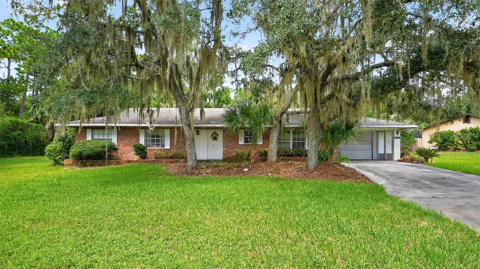 16529 Orange Ave Property Photo 3