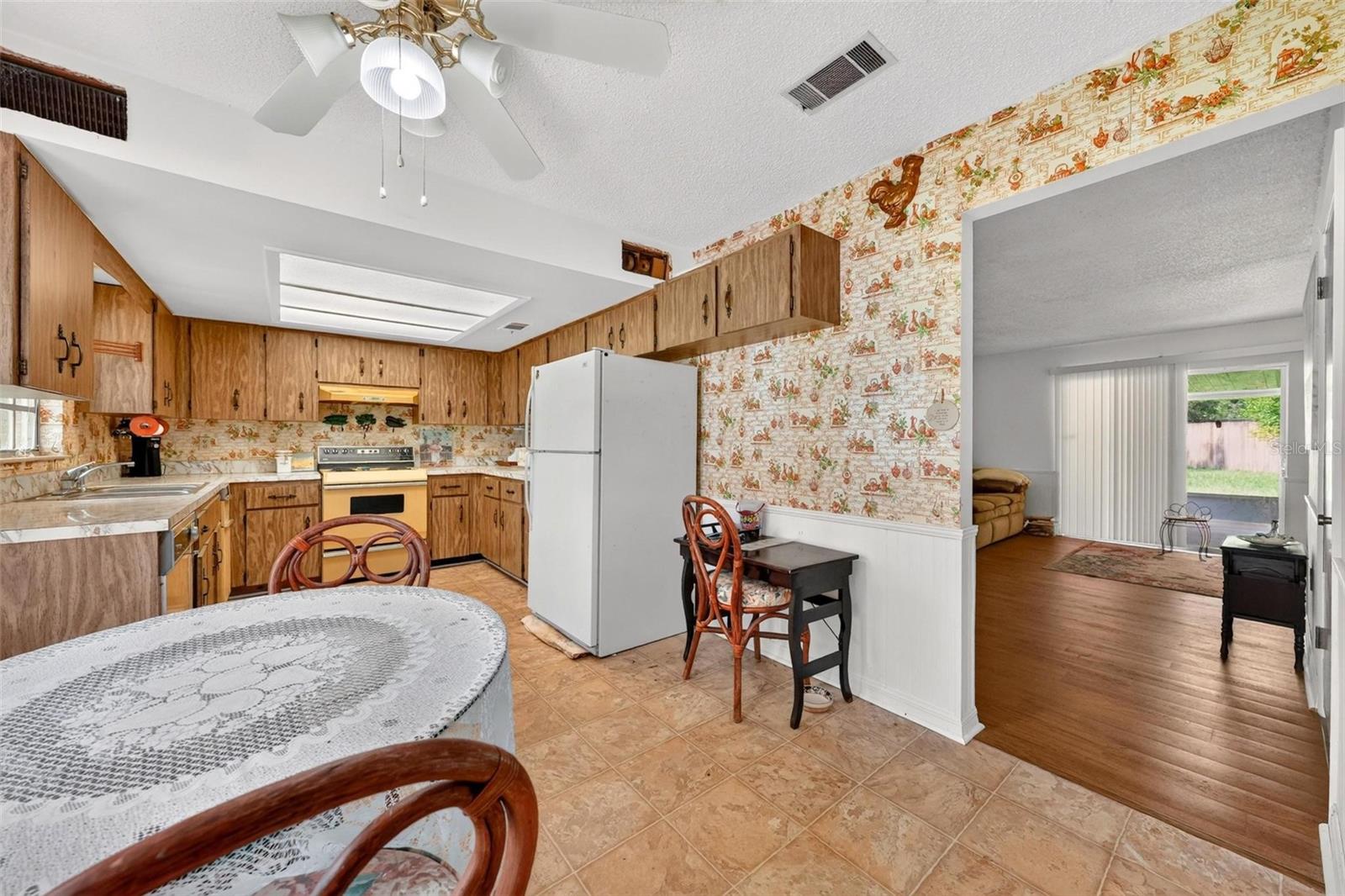 16529 Orange Ave Property Photo 20
