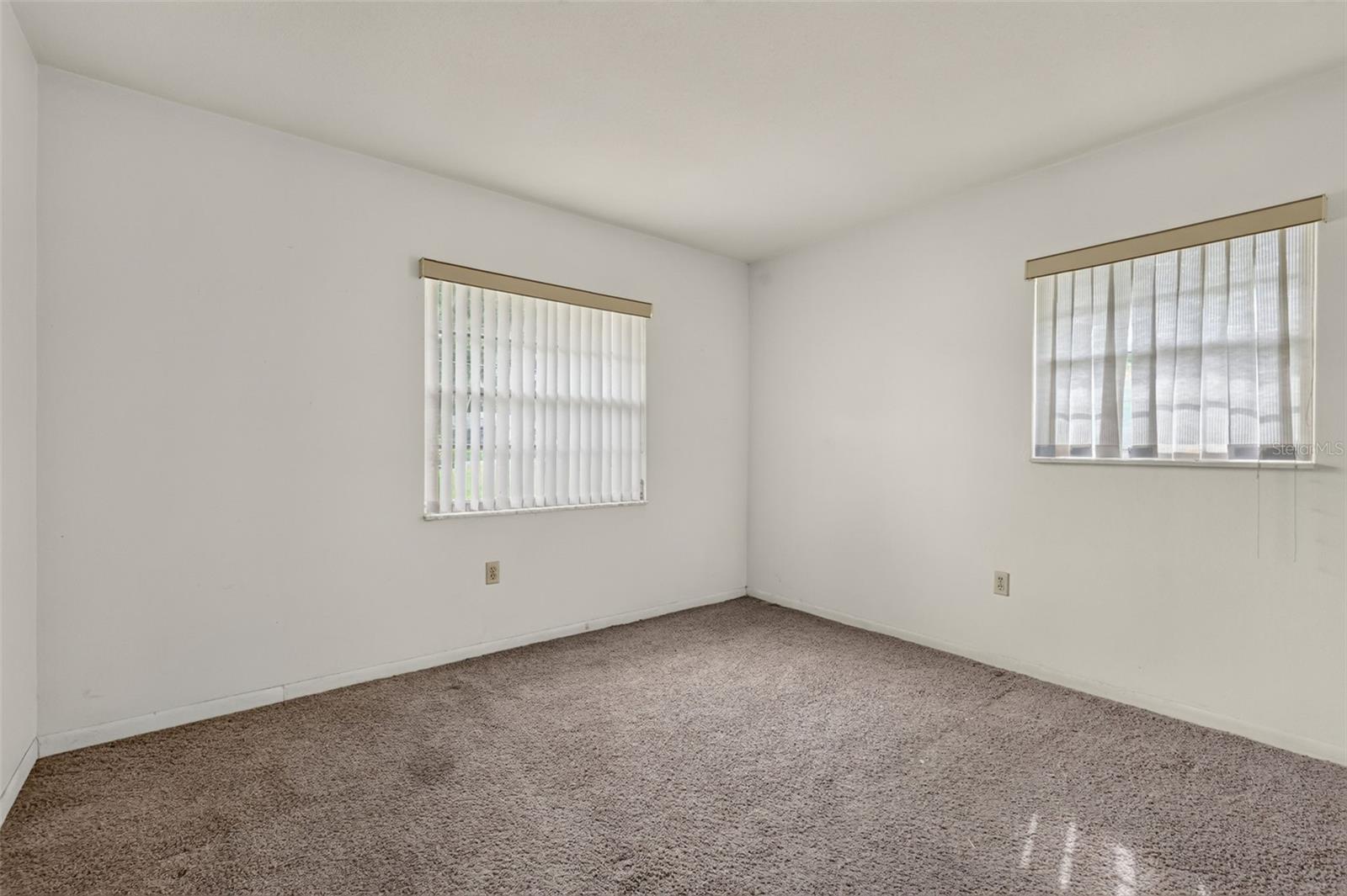 8050 Spring Dr Property Photo 21