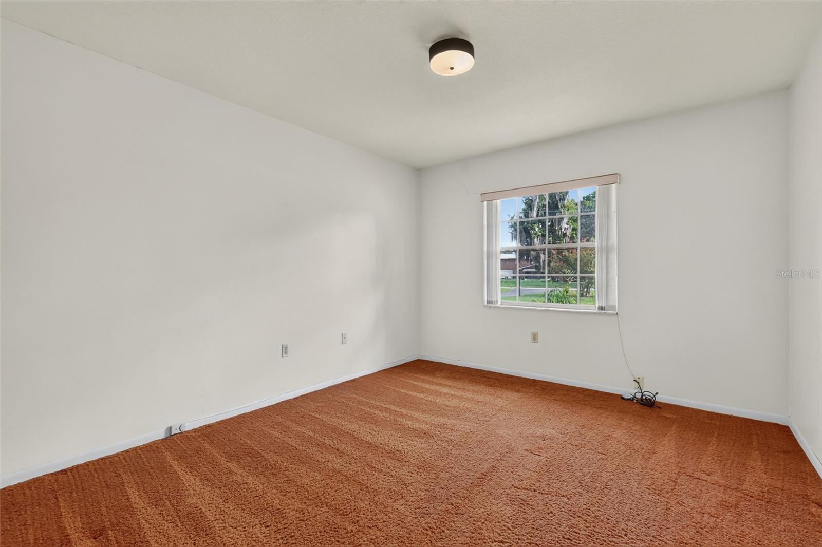 8050 Spring Dr Property Photo 22