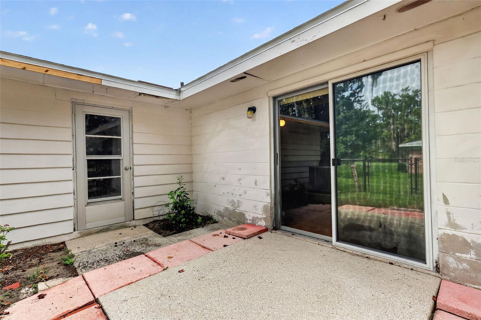 8050 Spring Dr Property Photo 30