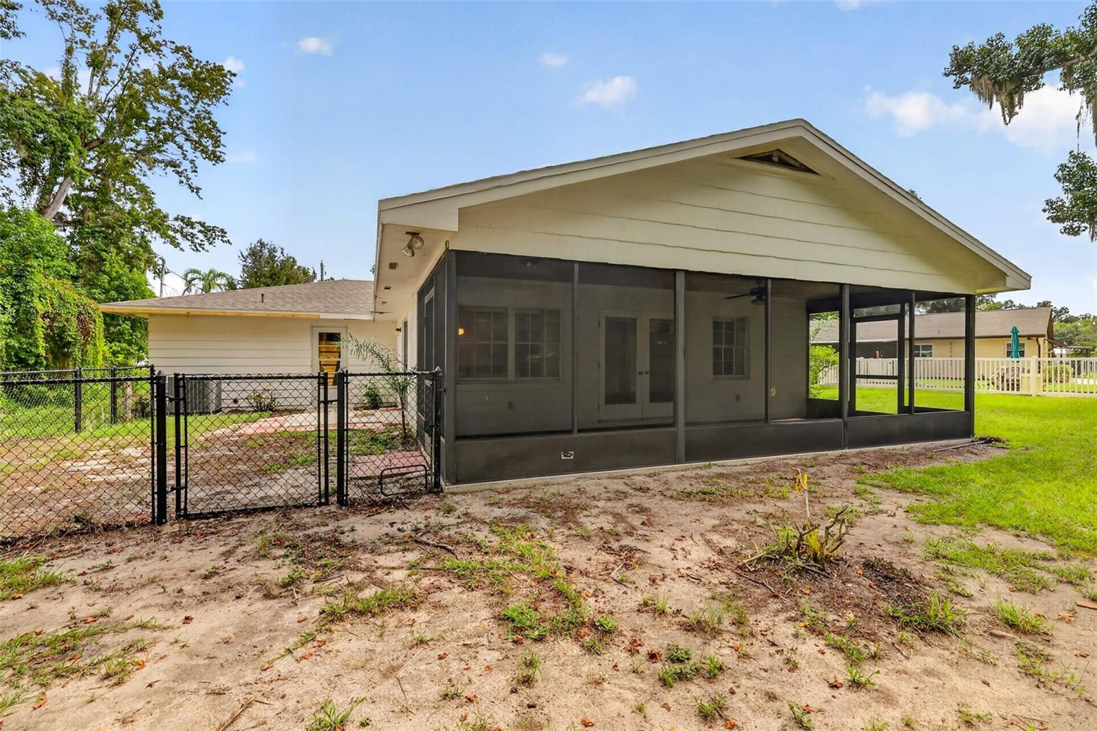 8050 Spring Dr Property Photo 31
