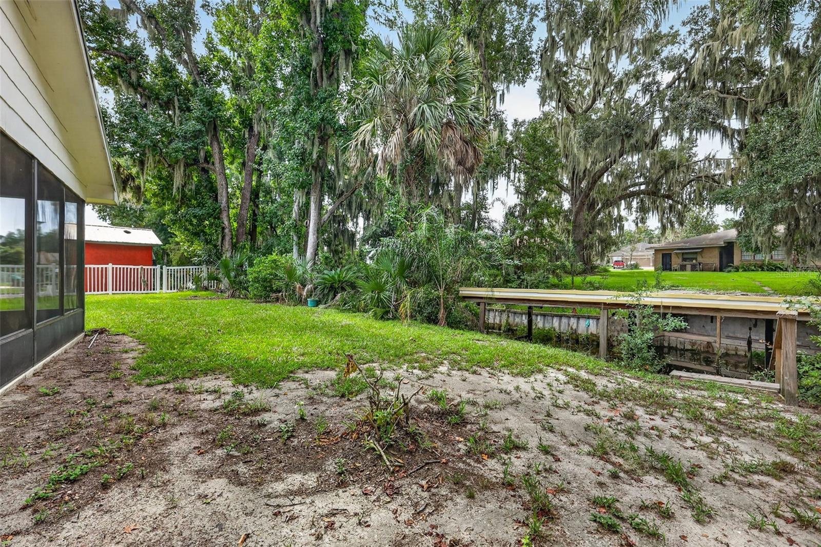 8050 Spring Dr Property Photo 32