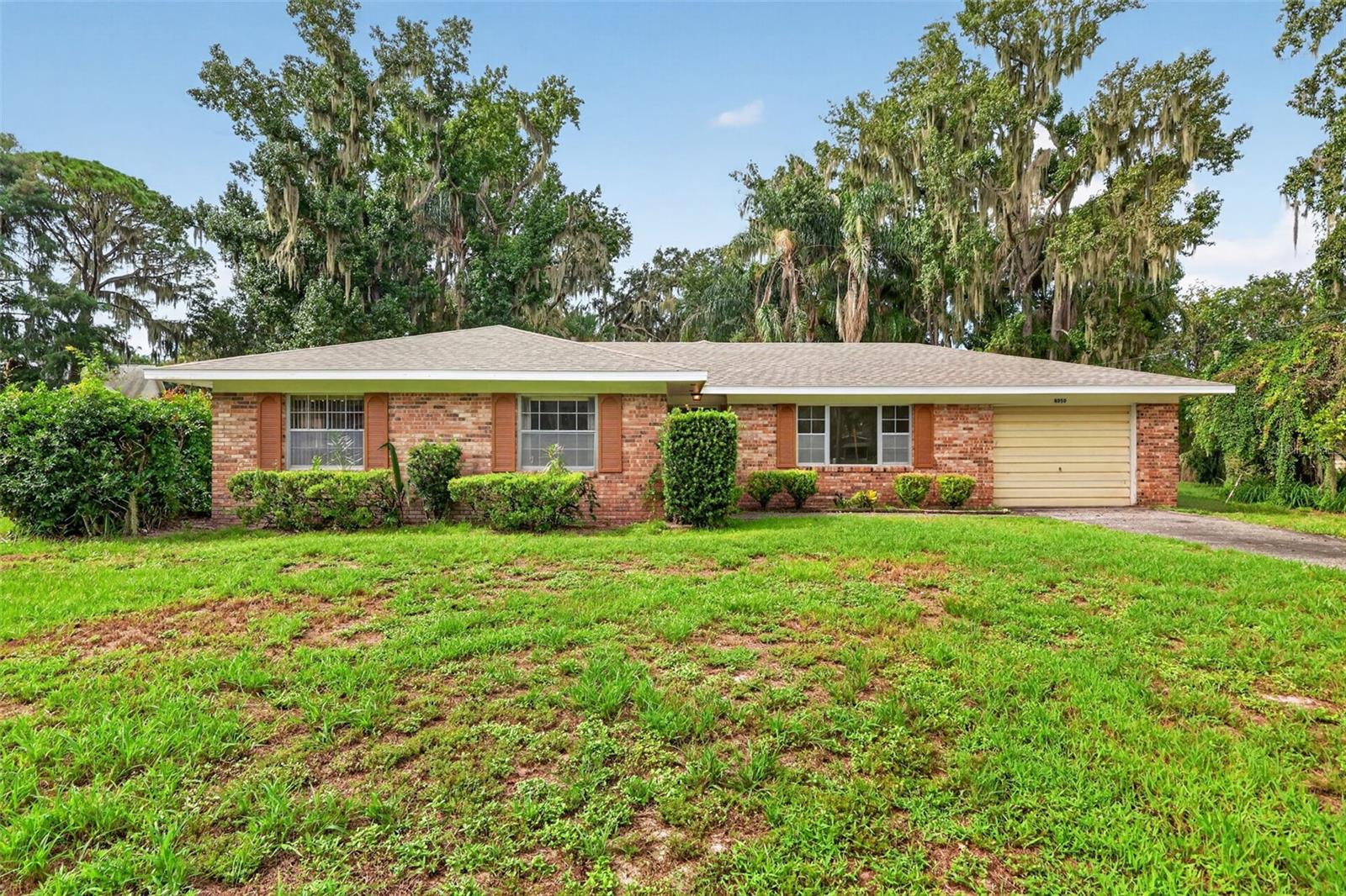8050 Spring Dr Property Photo 37