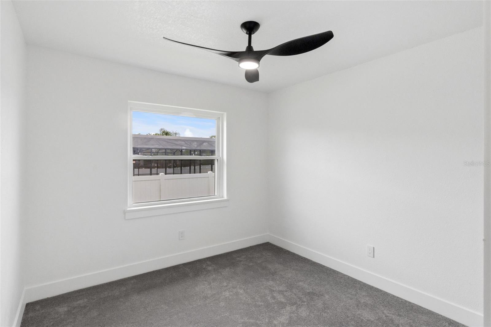 5424 Loma Vista Dr E Property Photo 35