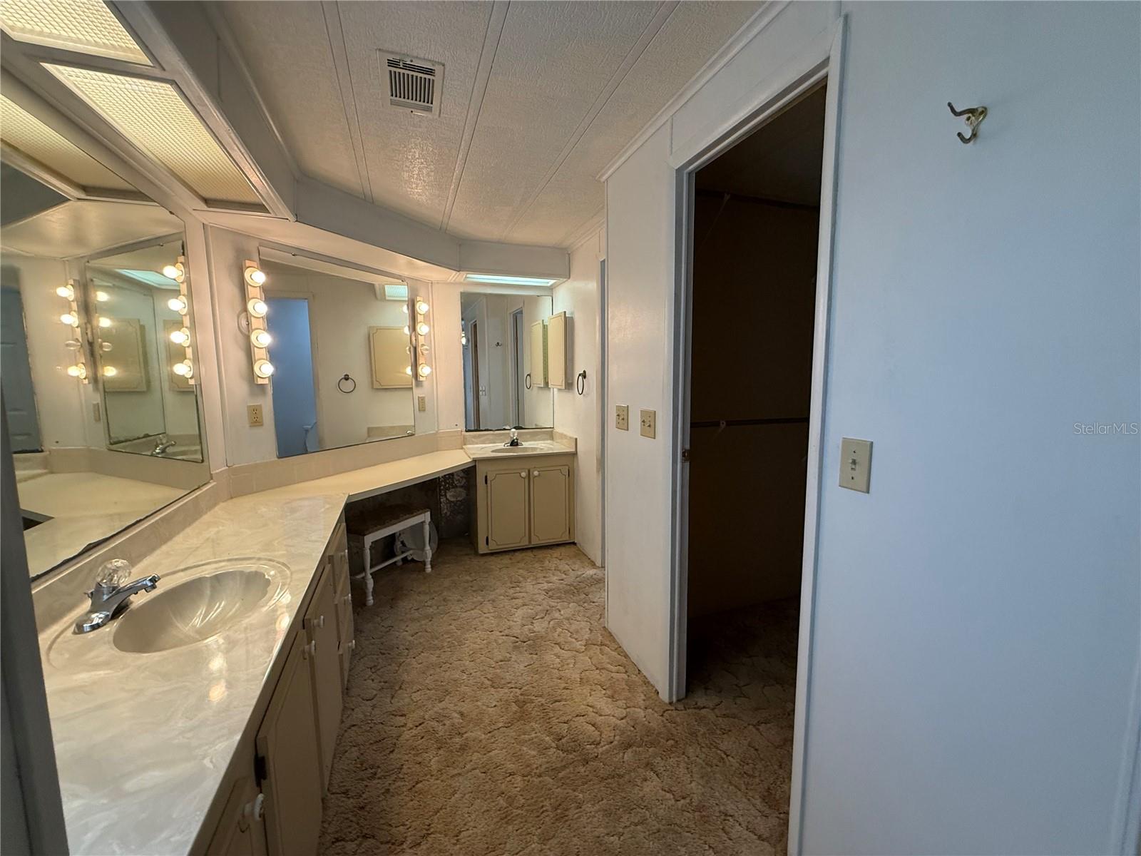 G5116859 Property Photo 16
