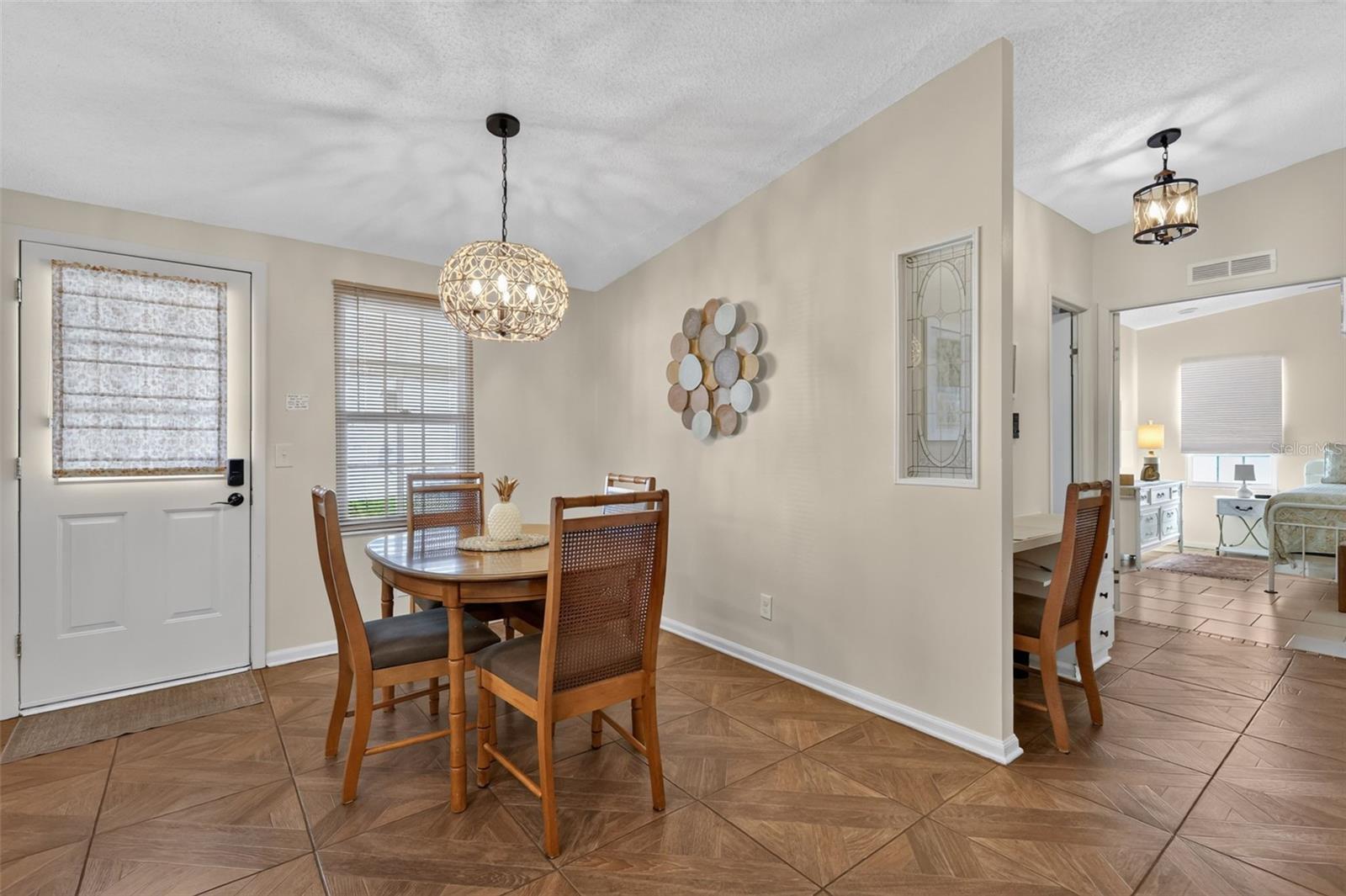 1541 Doral Cir Property Photo 6