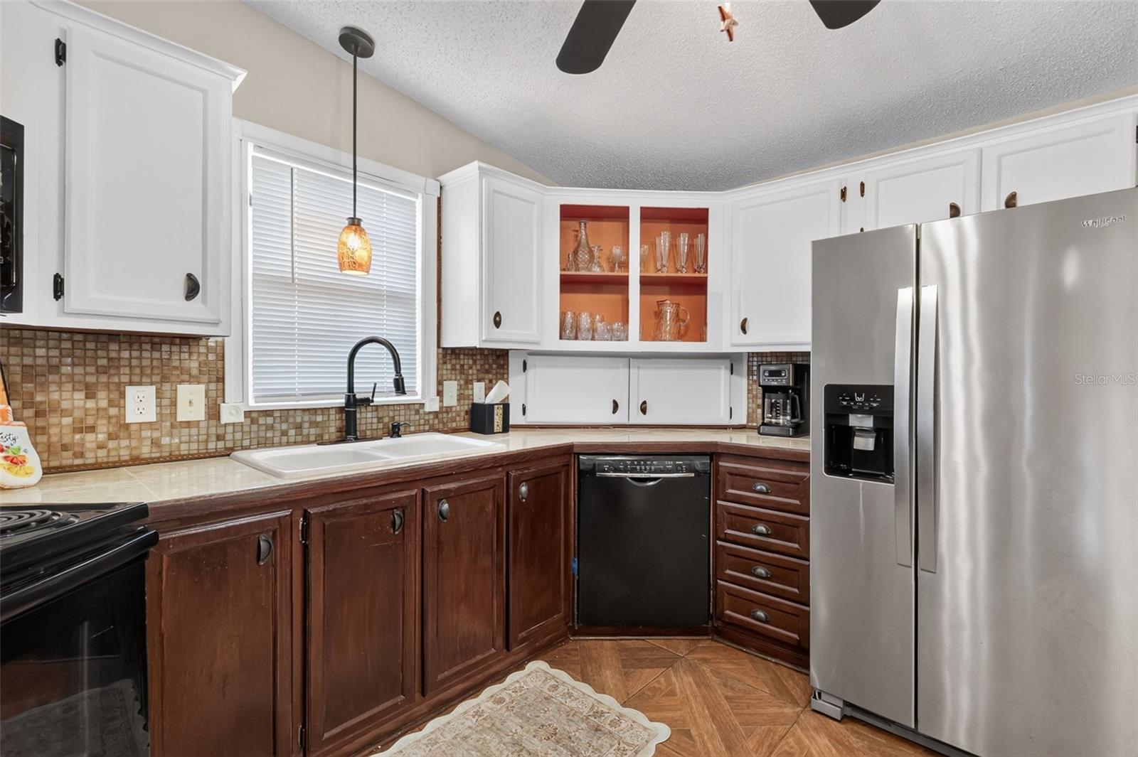 1541 Doral Cir Property Photo 8