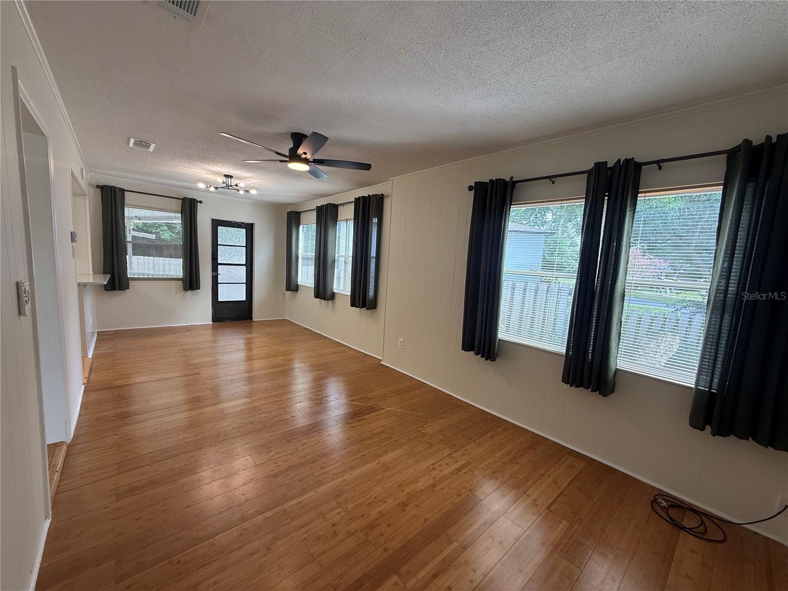 465 Briarcliff Ave Property Photo 8