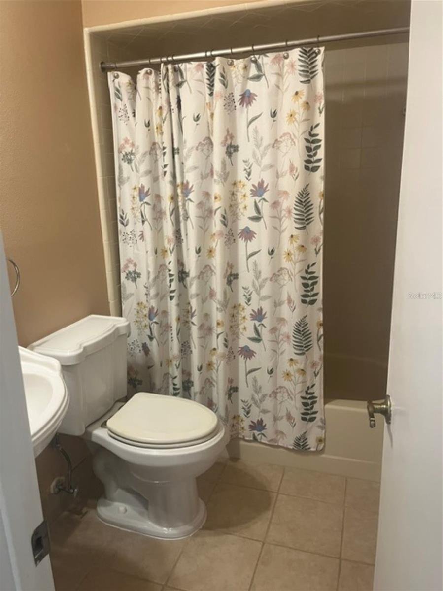 15 Cove Ln Property Photo 7