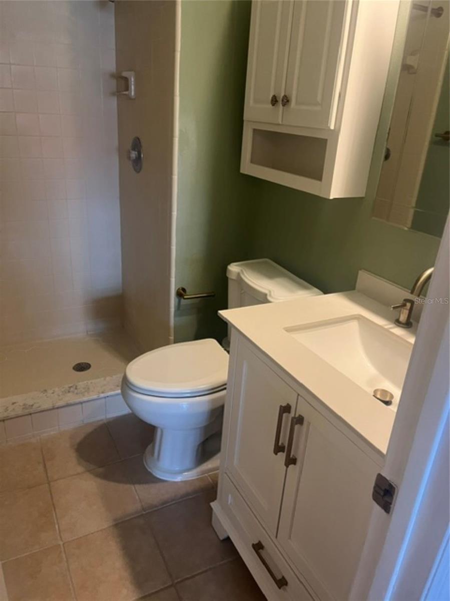 15 Cove Ln Property Photo 9