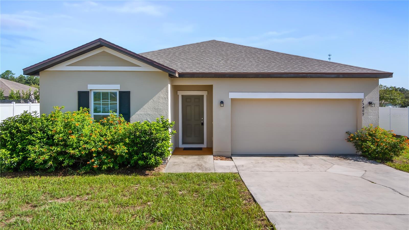 15409 Ivory Gull Ln Property Photo 1