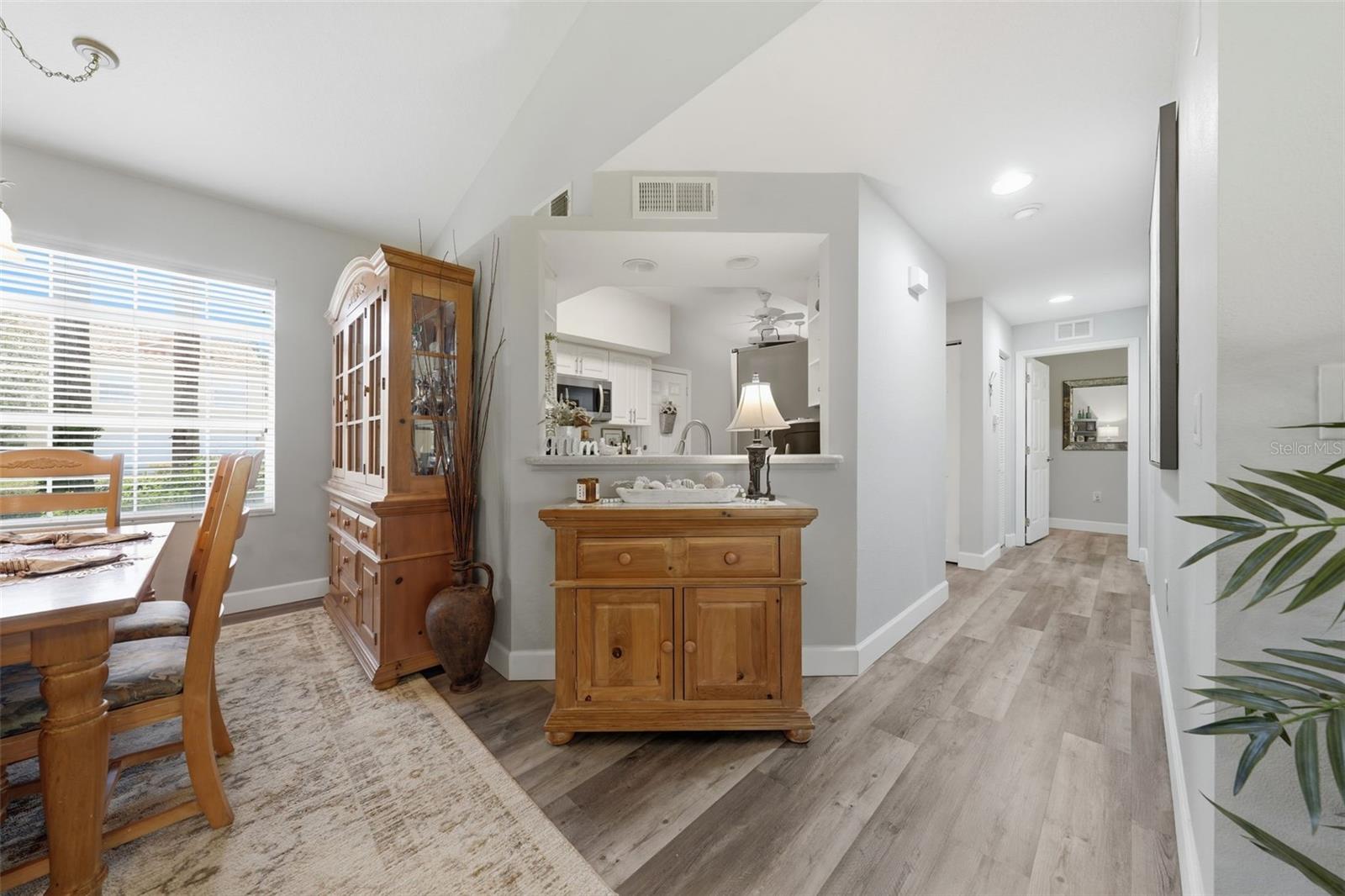 5418 Compass Pt Property Photo 12