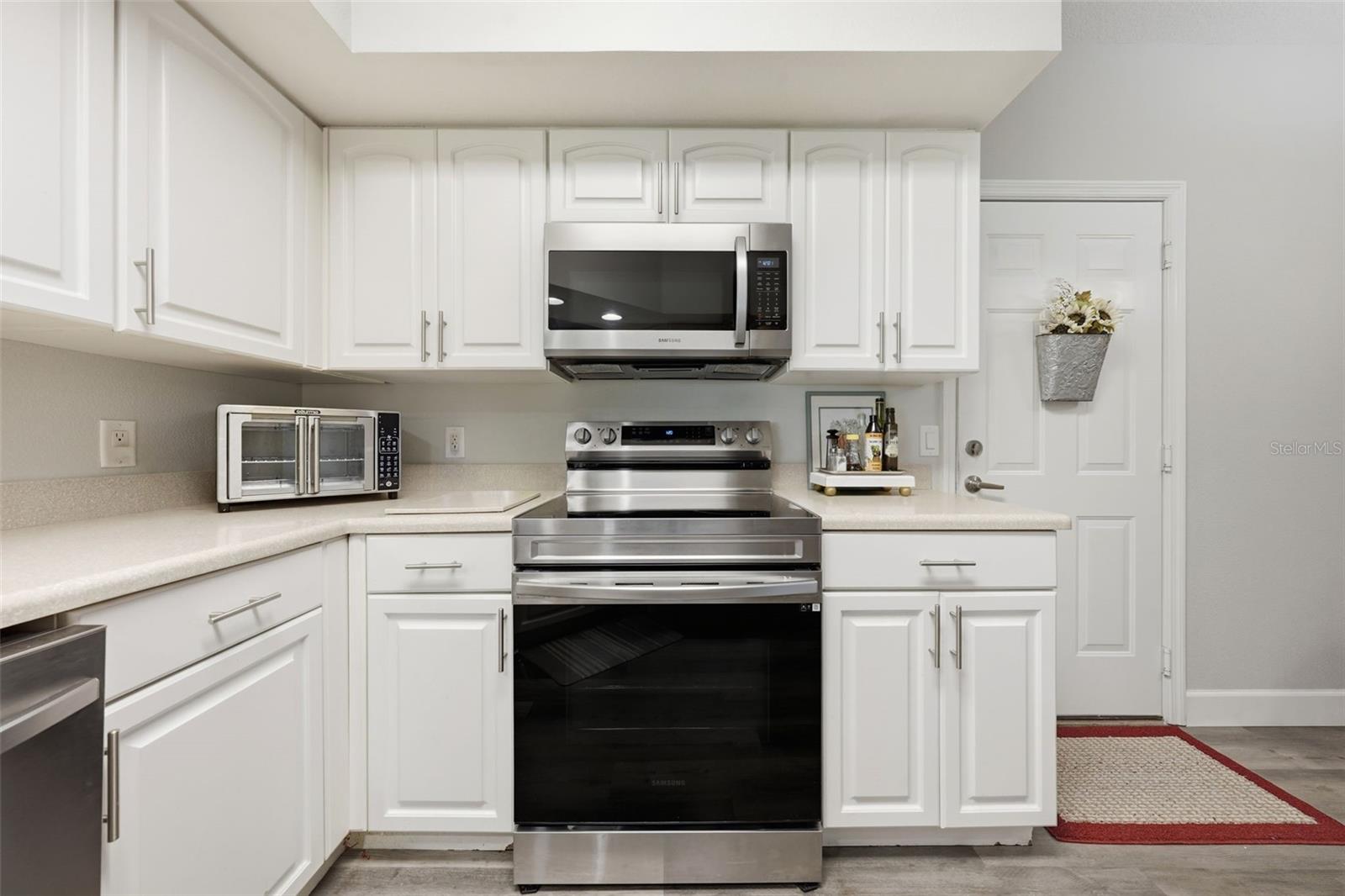 5418 Compass Pt Property Photo 14