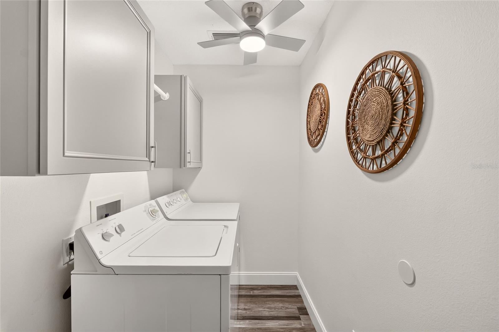 1238 Augustine Dr Property Photo 35