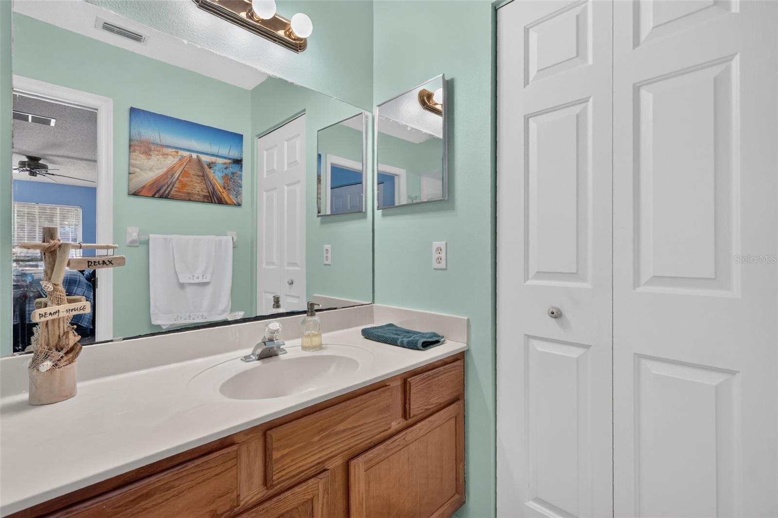 39627 Greenbrier St Property Photo 22