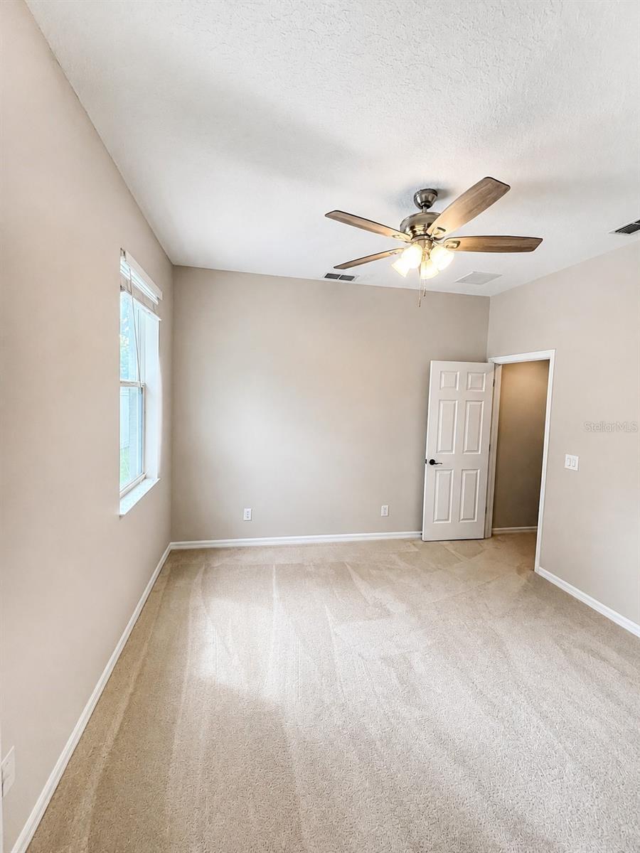 105 E Blue Water Edge Dr Property Photo 13