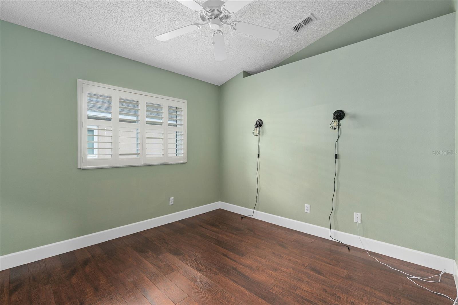 3821 Avon Ct Property Photo 23