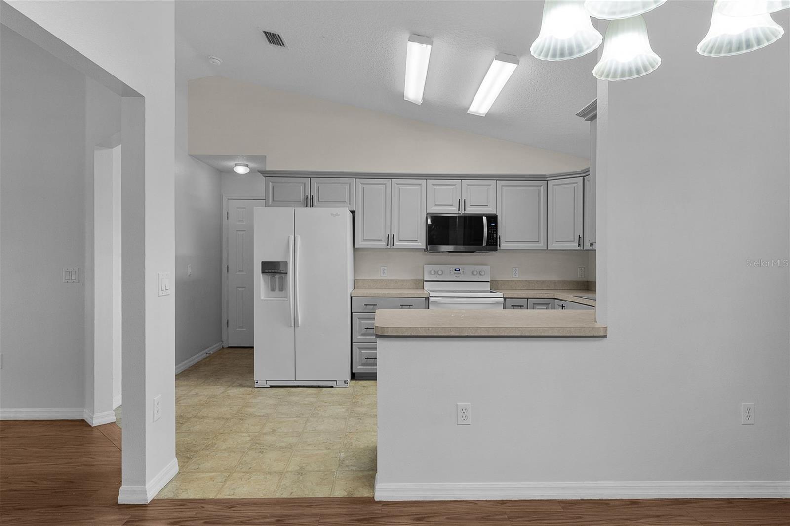 36127 Pine Tree St Property Photo 13