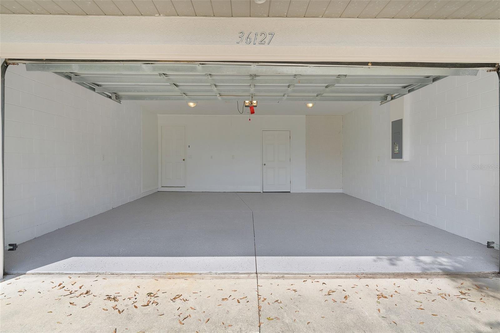 36127 Pine Tree St Property Photo 36
