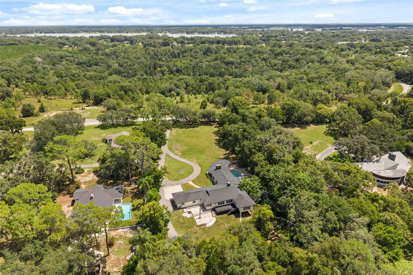 1602 Country Club Rd Property Photo 49